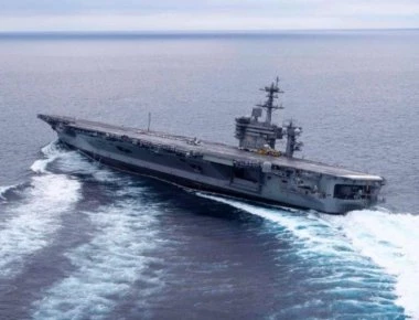 Η ζωή στο αεροπλανοφόρο USS Abraham Lincoln κατά τις θαλάσσιες δοκιμές (βίντεο)